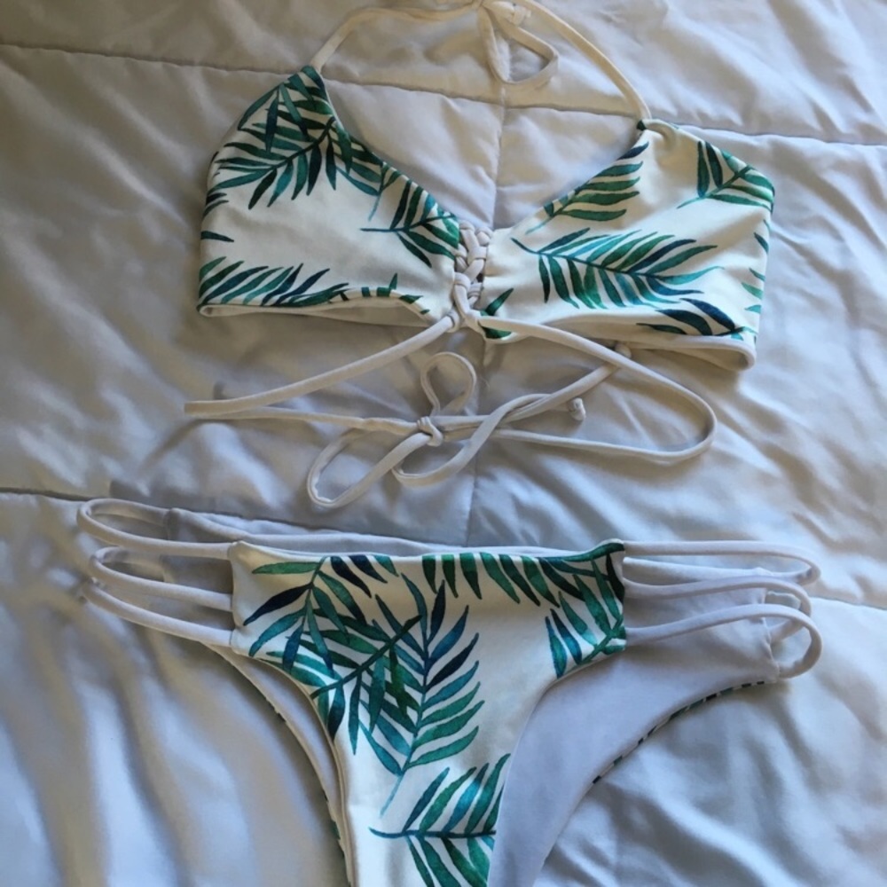 Reversible Bikini - Picture 2 of 3